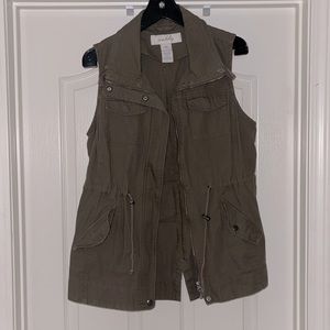 Sleeveless Jacket